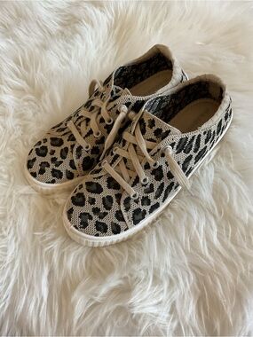 Madden Girl Leopard Print Marisa Women’s Sneakers - Black and Cream Size 6 NWOT